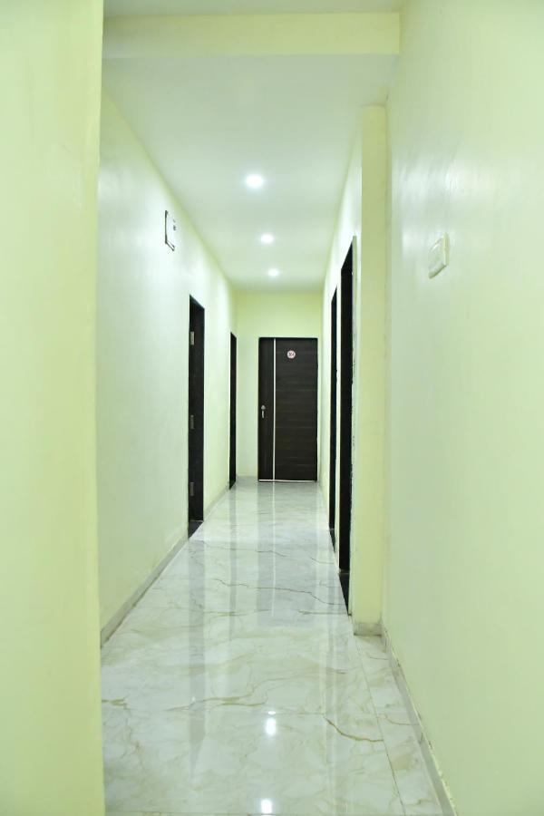 Hotel Kalika Residency Akalkot ภายนอก รูปภาพ