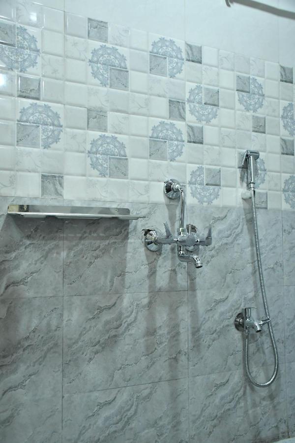 Hotel Kalika Residency Akalkot ภายนอก รูปภาพ