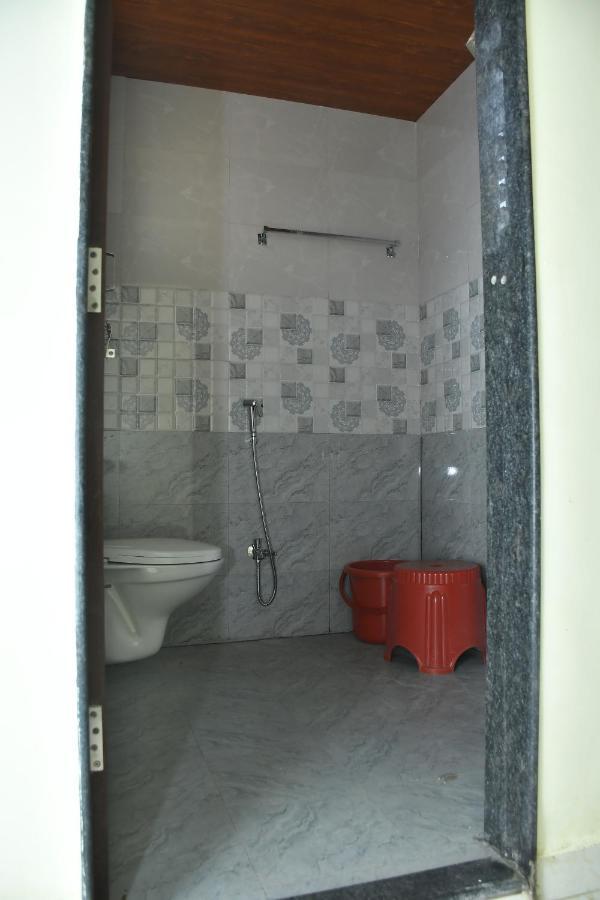 Hotel Kalika Residency Akalkot ภายนอก รูปภาพ