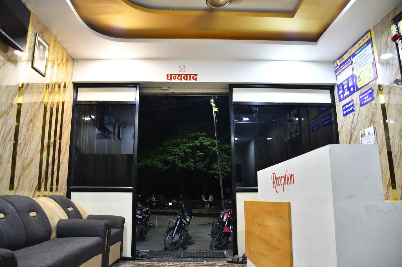 Hotel Kalika Residency Akalkot ภายนอก รูปภาพ